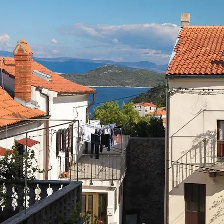 Romantic Stone House In Historic Center Of