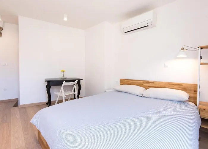 Holiday home Romantic Stone House In Historic Center Of *